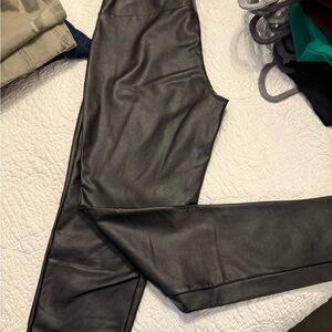 Kendall & Kylie Black Faux Leather pants